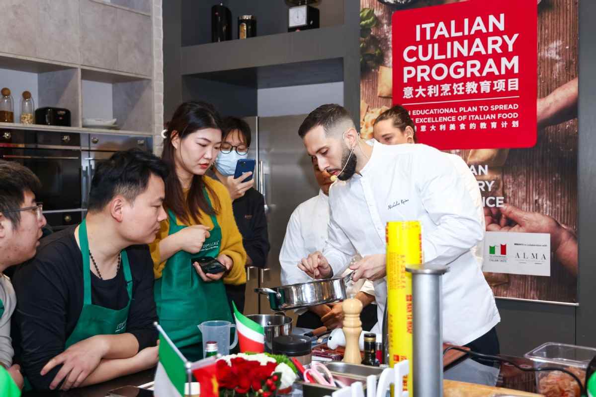 意式烹饪课堂走进中国校园，美食外交深化职业教育合作