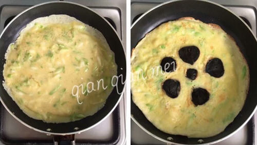 黑蒜西葫芦鸡蛋饼