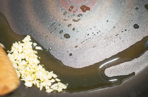 番茄罐头炒莲藕