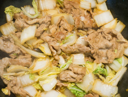 大白菜烧五花肉 大白菜烧五花肉