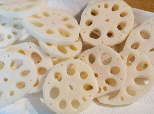 番茄罐头炒莲藕