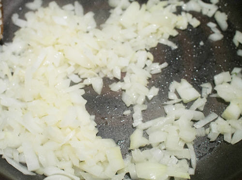 番茄罐头炒莲藕