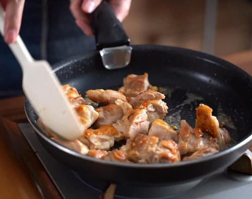 无油健康椒盐鸡腿排做法