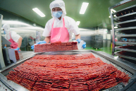 全国12款猪肉脯大比拼，良品铺子获消费者喜好度提名第一