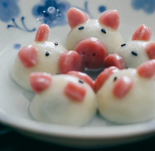 花生黑芝麻馅内酯豆腐小猪汤圆制作方法 花生黑芝麻馅内酯豆腐小猪汤圆制作方法