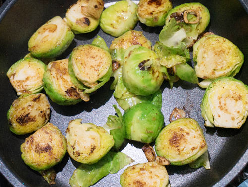 蜂蜜芥末炒抱子甘蓝的家常做法与营养价值