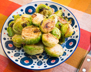 蜂蜜芥末炒抱子甘蓝的家常做法与营养价值