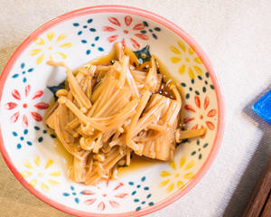 酱烧金针菇做法｜家庭甜口佐饭料理