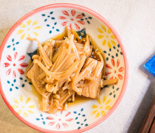 酱烧金针菇做法｜家庭甜口佐饭料理