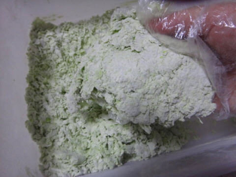 菠菜挂面自制方法全解析,绿色健康又劲道 菠菜挂面自制方法全解析,绿色健康又劲道