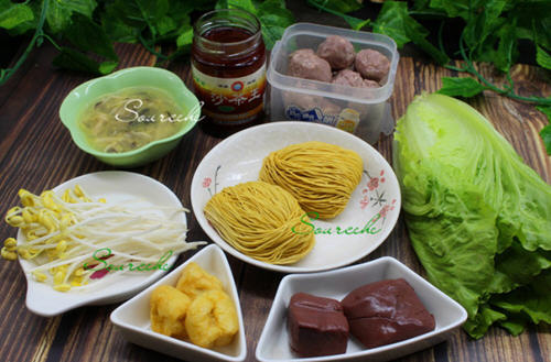 地道沙茶面制作全攻略：碱水面+沙茶酱秘方