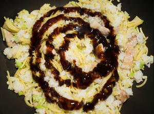 包菜肉丝炒面饭家常做法 简易食谱美味秘诀