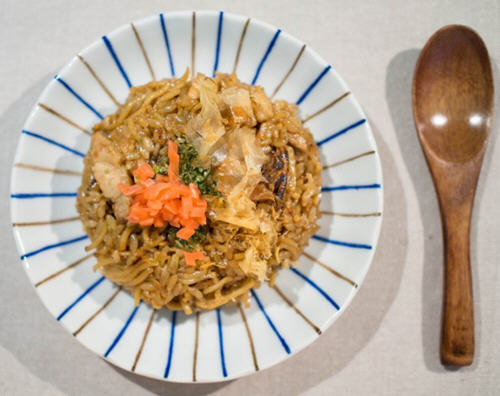 包菜肉丝炒面饭家常做法 简易食谱美味秘诀