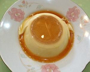 懒人必备！无需烤箱3分钟搞定焦糖布丁