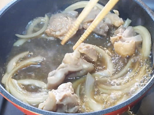 家庭简易亲子丼食谱 教你用蛋鸡肉轻松制作