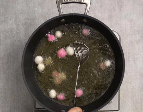 双色炸汤圆的做法不蹦油炸