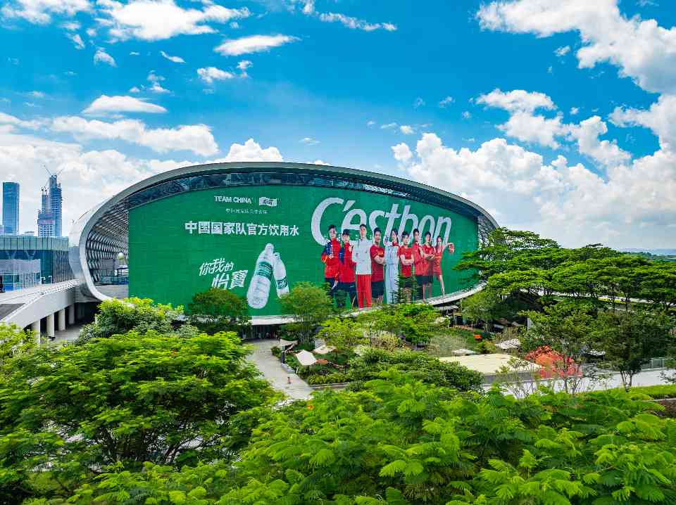 再携手，续写荣耀征程 中国国家队与华润饮料合作迈入新阶段