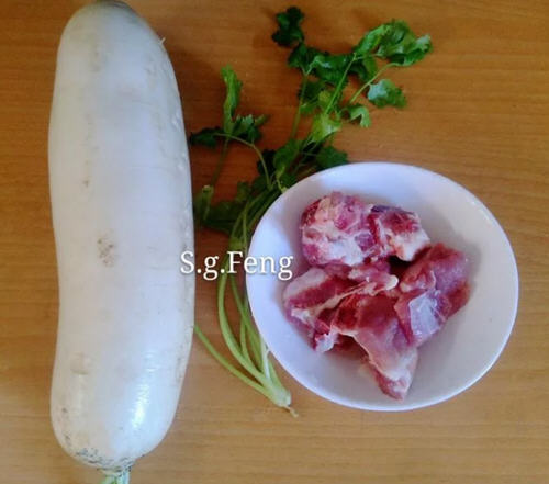 高压锅炖白萝卜排骨汤快速步骤