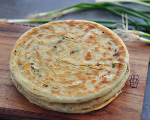电饼铛制作烫面葱花饼省时技巧