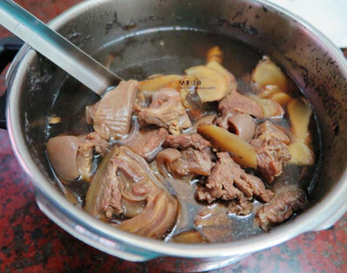 冬日元气补给：白萝卜炖羊肉制作方法