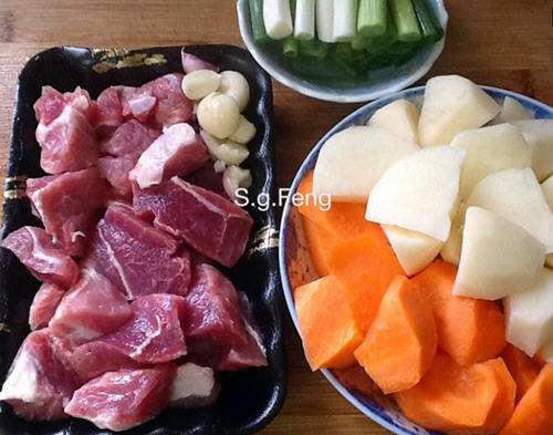 高压锅土豆炖肉做法 省时营养一锅出