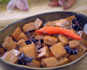 无水卤豆干省时美味做法，香浓不加水