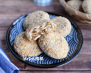 椒香麻酱烧饼做法窍门：外酥里嫩的家常美食