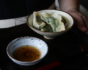 韭菜三鲜水饺制作方法 鲜美多汁的时令美食