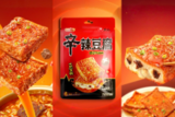 盐津铺子联名辛拉面推辛辣豆腐 新品瞄准豆制品零食蓝海