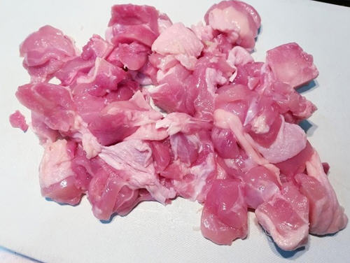 马铃薯炖鸡肉盖饭制作方法，香浓下饭的家常美味