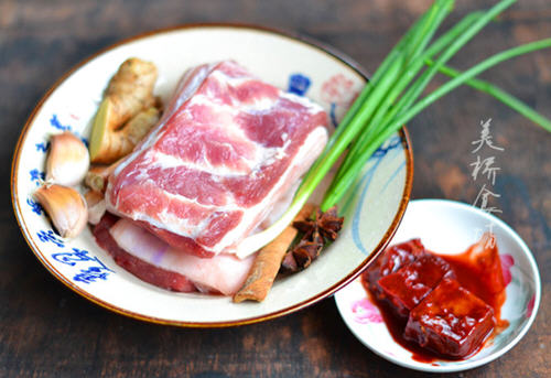 家常腐乳烧肉制作方法肥而不腻入口即化 家常腐乳烧肉制作方法肥而不腻入口即化