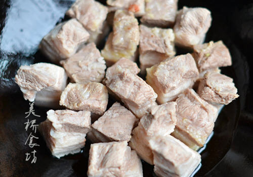家常腐乳烧肉制作方法肥而不腻入口即化 家常腐乳烧肉制作方法肥而不腻入口即化