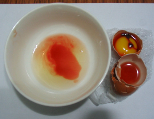 鸡蛋蛋黄有血丝能吃吗?血斑蛋成因及食品安全解析-云溯流哉互尼烹饪网 鸡蛋蛋黄有血丝能吃吗?血斑蛋成因及食品安全解析-云溯流哉互尼烹饪网