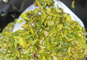 香椿泡油的家常做法，简单易学又美味-哉互尼烹饪网