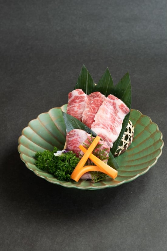 日式烧肉新体验:肉問屋太古里店沉浸式主题餐厅解读-哉互尼烹饪网 日式烧肉新体验:肉問屋太古里店沉浸式主题餐厅解读-哉互尼烹饪网