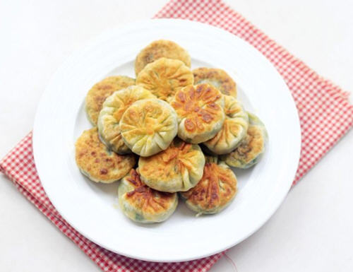 饺子皮版韭菜盒子1 饺子皮版韭菜盒子1