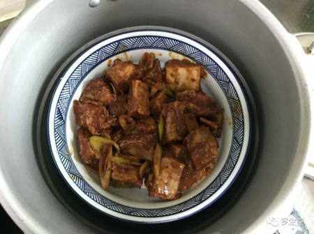 高压锅芋头蒸排骨2 高压锅芋头蒸排骨2