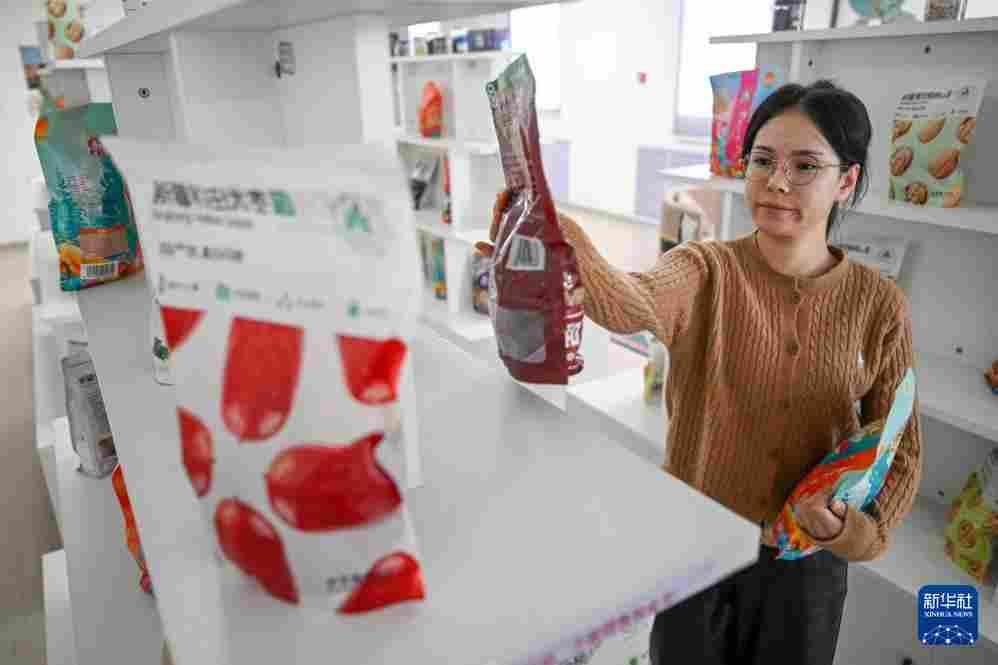 新春“疆”味浓 云端快车道助农增收