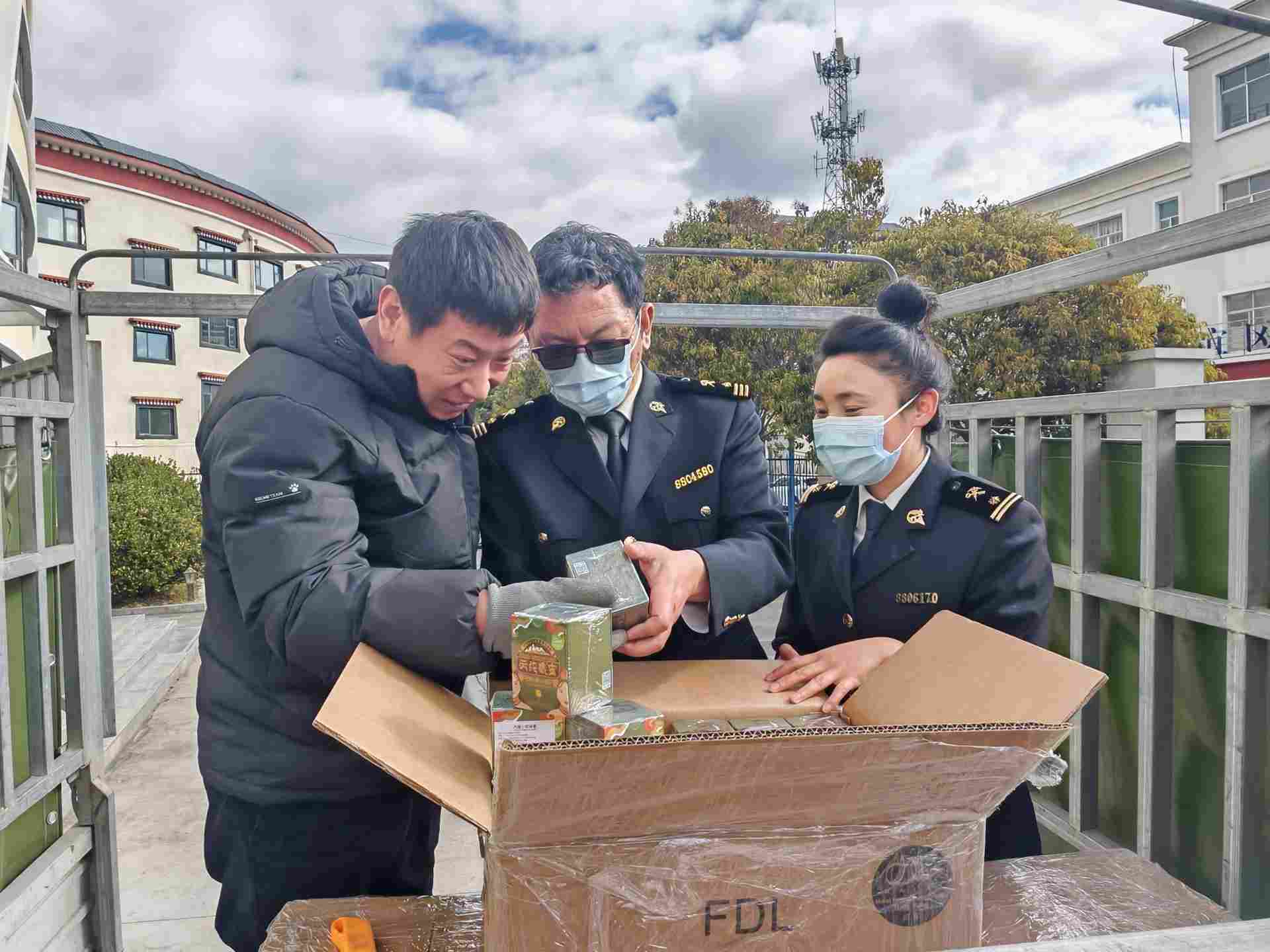 高原甜蜜香飘香江：西藏蜂蜜首批对港出口