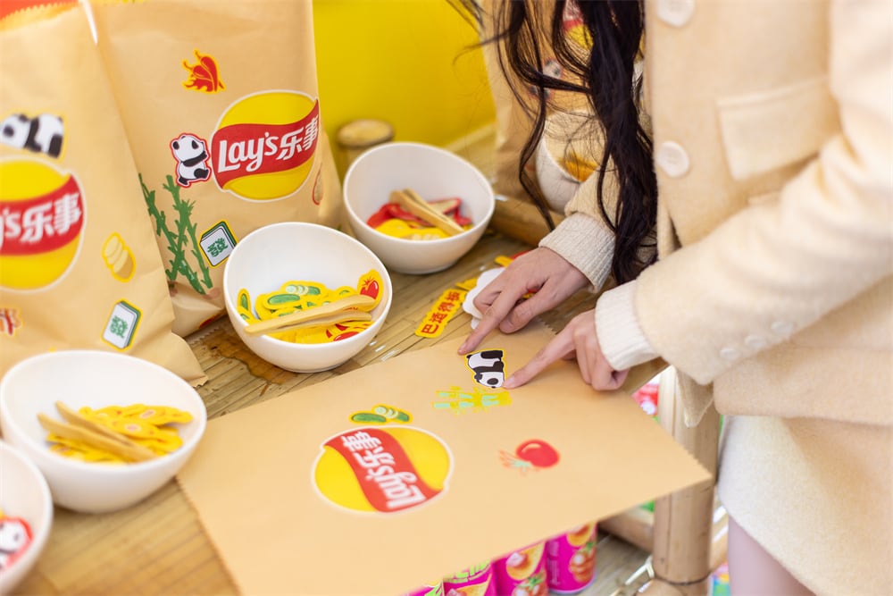 乐事限时主题快闪亮相成都，以年轻化玩法，共创美味新体验