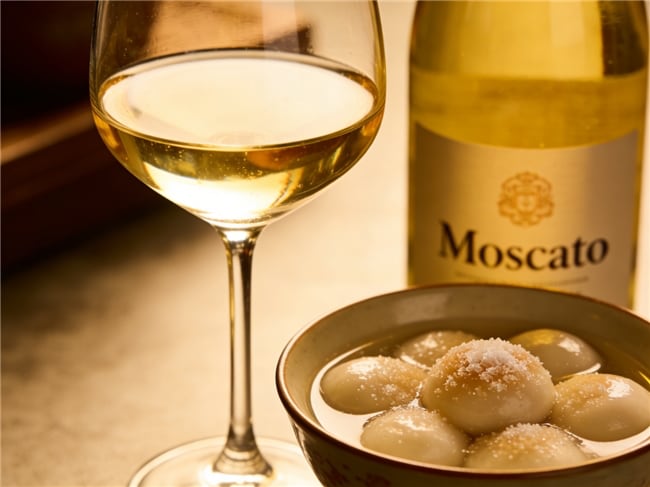 春节餐桌之选：让南澳葡萄酒点亮团圆时刻