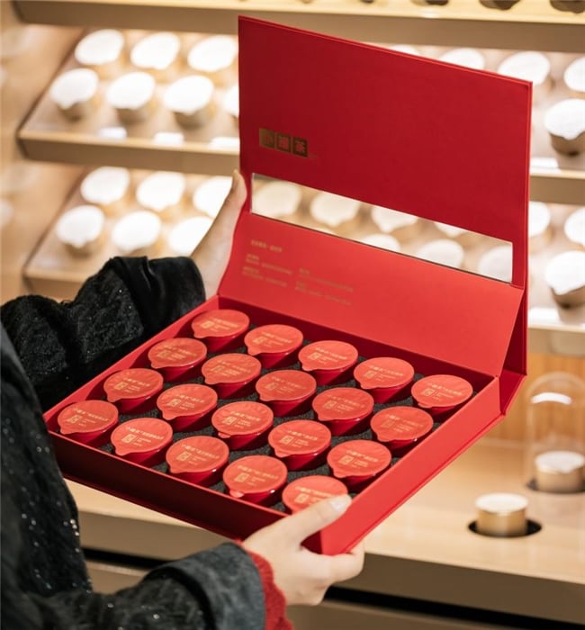 小罐茶新春礼：一份有主张的当代年礼