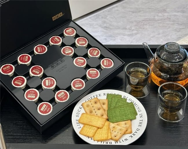 小罐茶新春礼：一份有主张的当代年礼