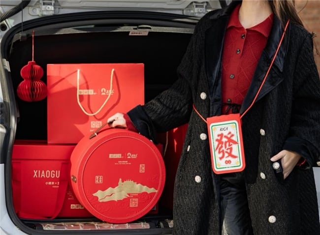 小罐茶新春礼：一份有主张的当代年礼