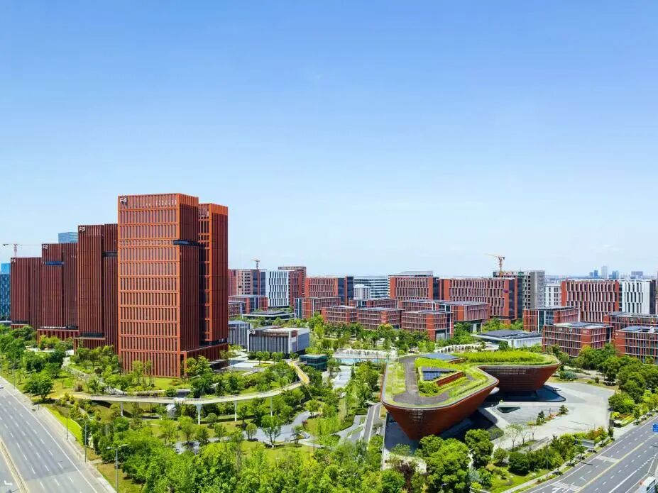 农历马年首个工作日，成都召开推进重点产业链高质量发展工作会议