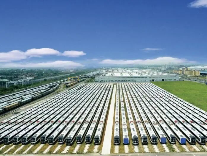 农历马年首个工作日，成都召开推进重点产业链高质量发展工作会议