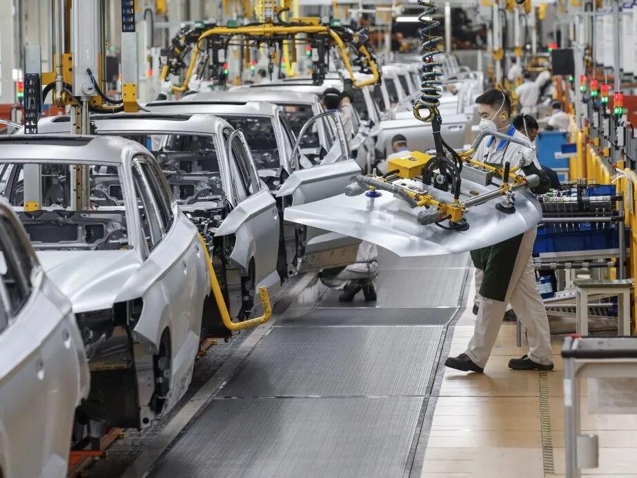 农历马年首个工作日，成都召开推进重点产业链高质量发展工作会议