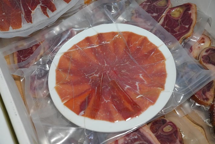 诺邓火腿：千年时光臻酿的美味传奇